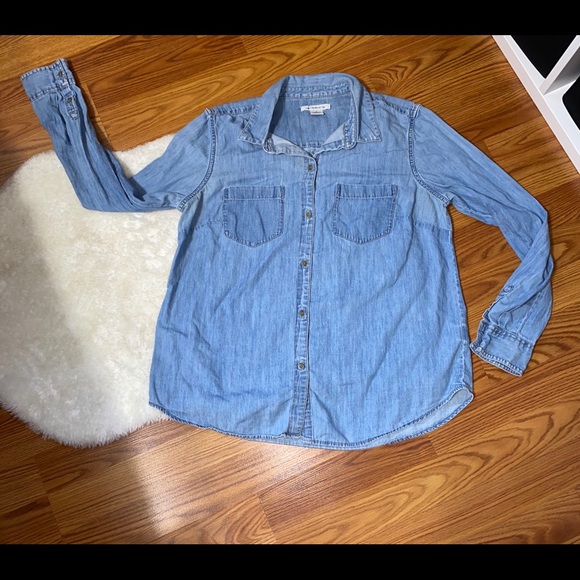 Liz Claiborne Tops - Liz Claiborne Denim Long Sleeve Button Up